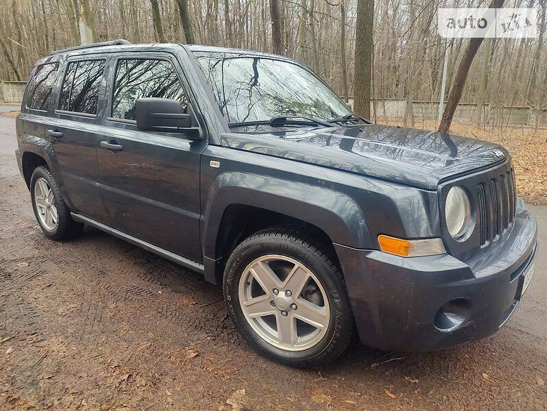 Позашляховик / Кросовер Jeep Patriot 2008 в Ужгороді
