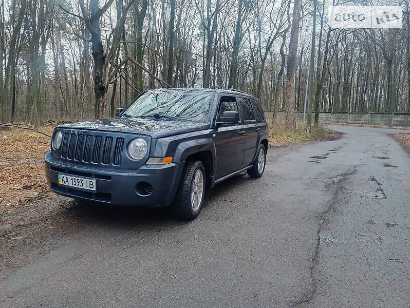 Позашляховик / Кросовер Jeep Patriot 2008 в Ужгороді