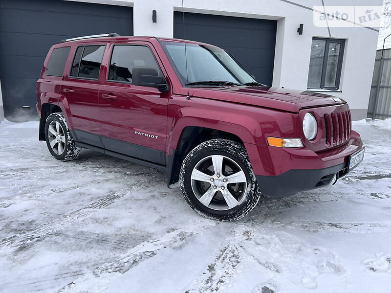 Внедорожник / Кроссовер Jeep Patriot 2016 в Сумах