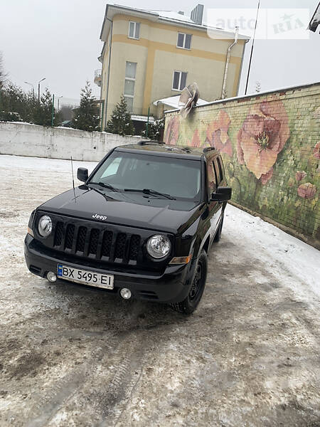 Внедорожник / Кроссовер Jeep Patriot 2015 в Ровно