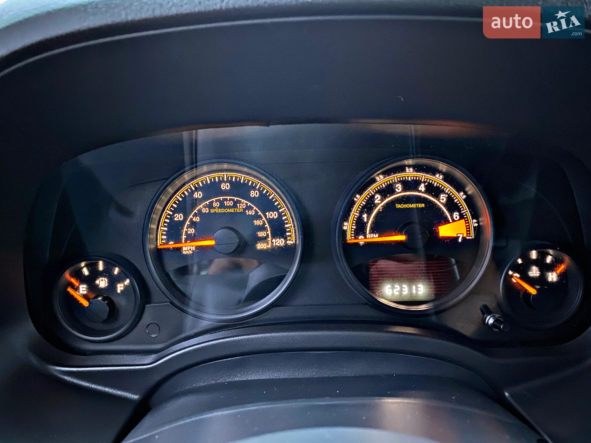 2014 Jeep Liberty (Patriot) - мініатюра 2
