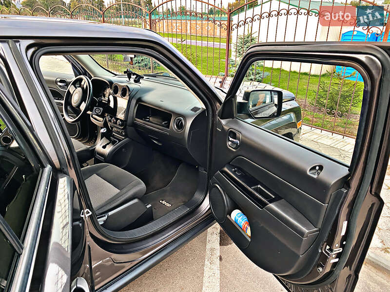 Позашляховик / Кросовер Jeep Patriot 2014 в Сумах