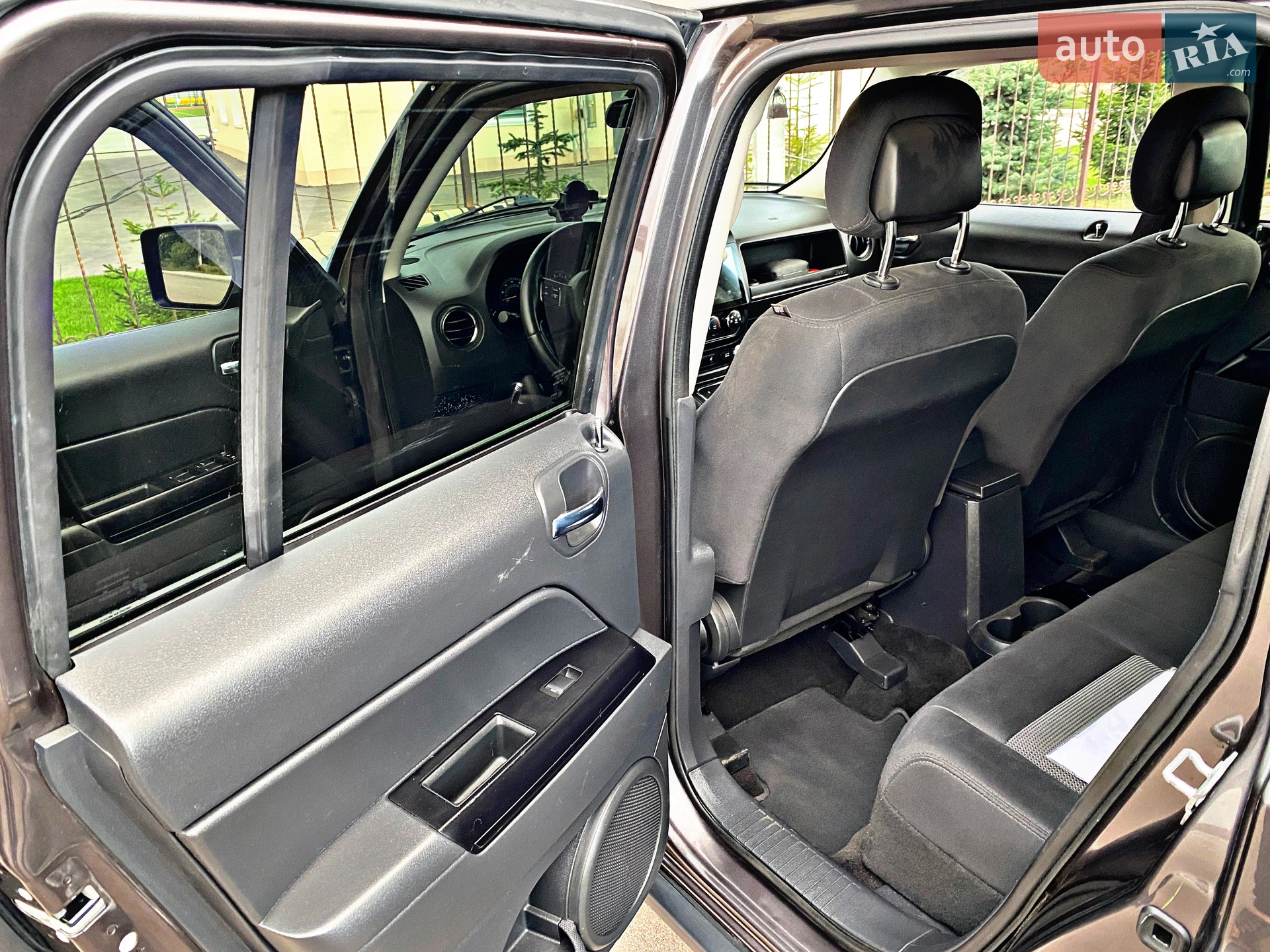 2014 Jeep Liberty (Patriot) - мініатюра 12