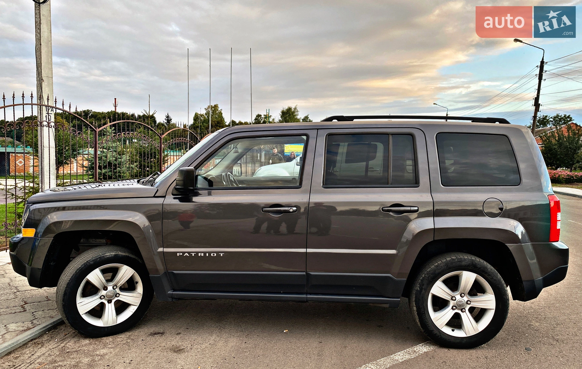 2014 Jeep Liberty (Patriot) - мініатюра 14