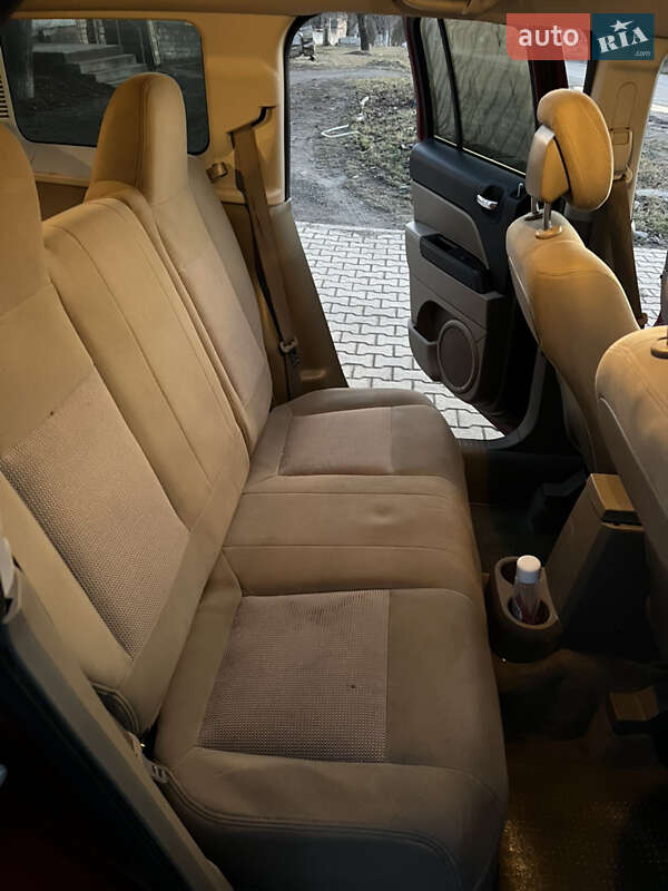 Позашляховик / Кросовер Jeep Patriot 2015 в Сокирянах