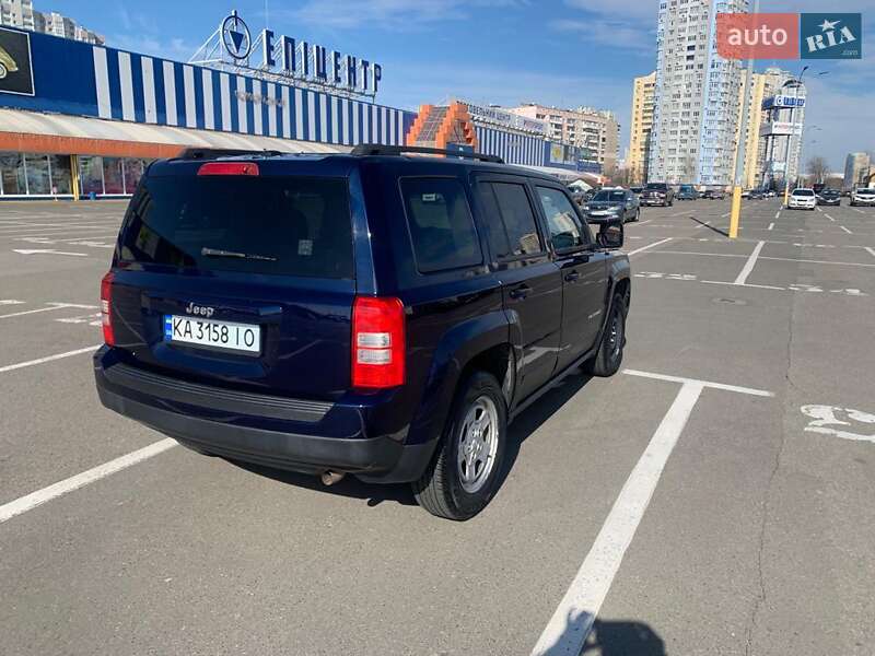 Позашляховик / Кросовер Jeep Patriot 2016 в Києві