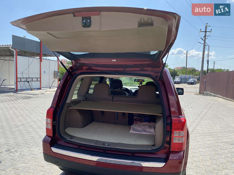 Позашляховик / Кросовер Jeep Patriot 2015 в Овідіополі