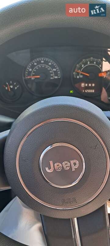 Внедорожник / Кроссовер Jeep Patriot 2014 в Ровно
