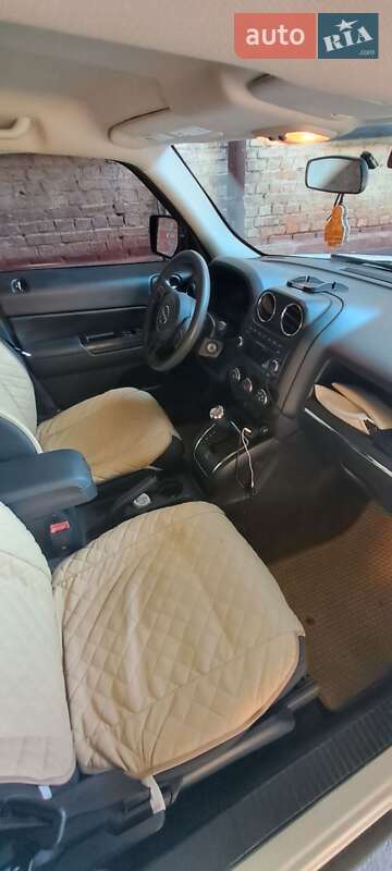 Внедорожник / Кроссовер Jeep Patriot 2014 в Ровно