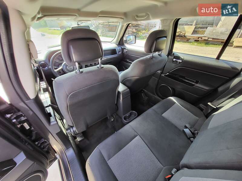 Позашляховик / Кросовер Jeep Patriot 2015 в Чернівцях