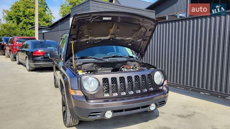 Позашляховик / Кросовер Jeep Patriot 2015 в Чернівцях