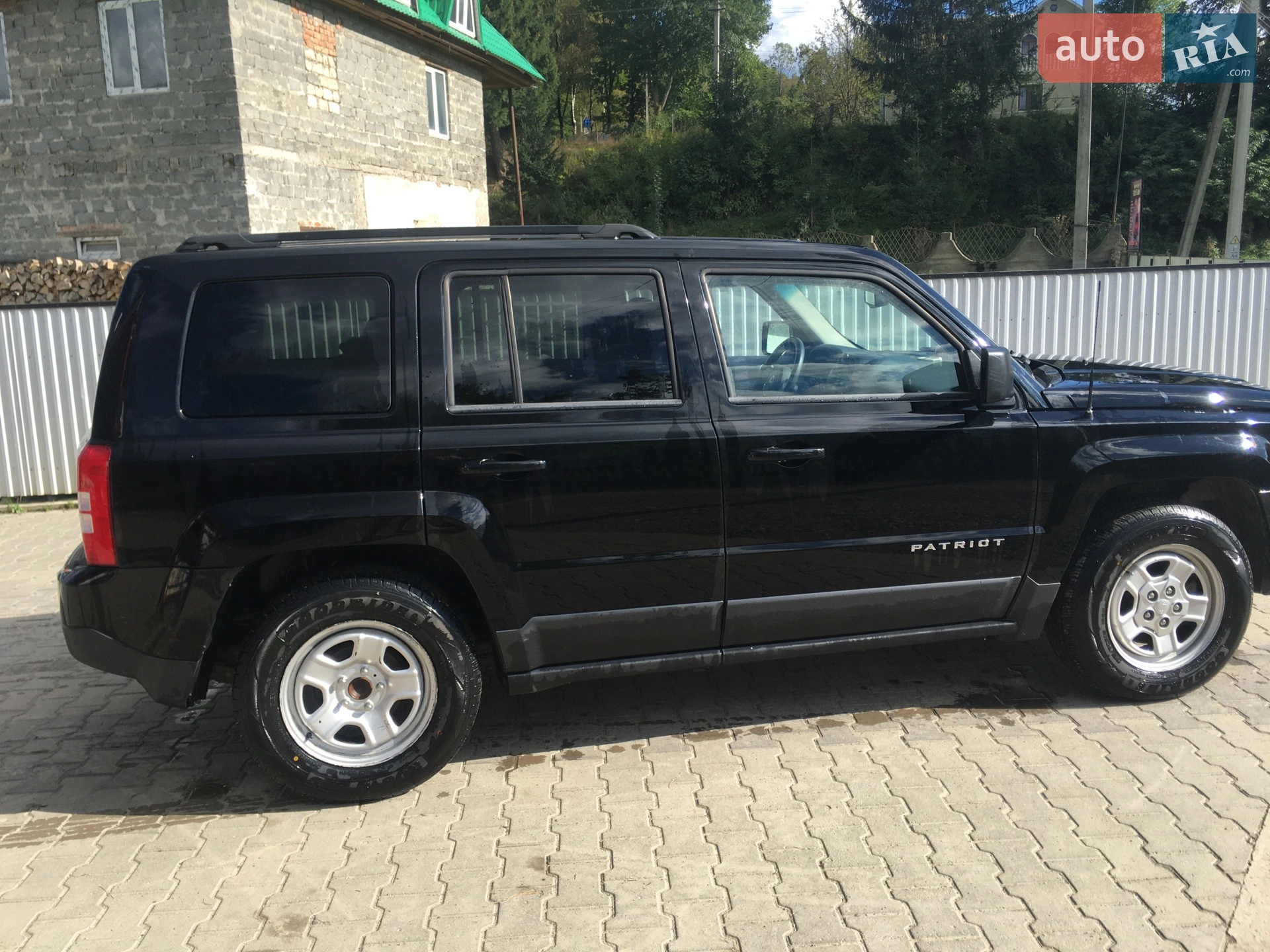 2013 Jeep Liberty (Patriot) - мініатюра 3