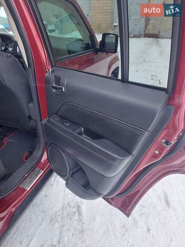 Позашляховик / Кросовер Jeep Patriot 2016 в Чернігові