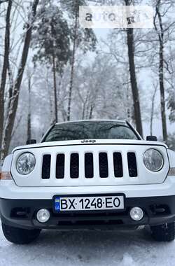 Внедорожник / Кроссовер Jeep Patriot 2015 в Шепетовке