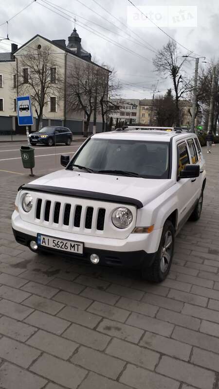 Внедорожник / Кроссовер Jeep Patriot 2015 в Андрушевке