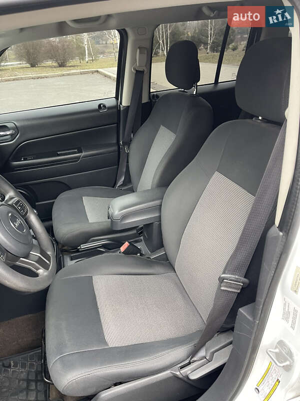 Позашляховик / Кросовер Jeep Patriot 2014 в Чернігові