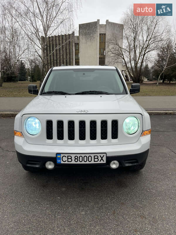 Позашляховик / Кросовер Jeep Patriot 2014 в Чернігові