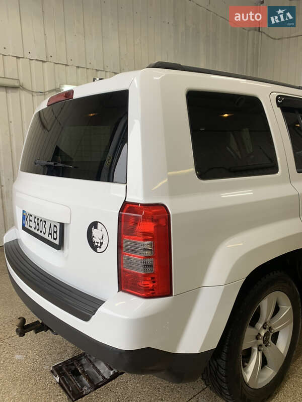 Позашляховик / Кросовер Jeep Patriot 2013 в Дніпрі