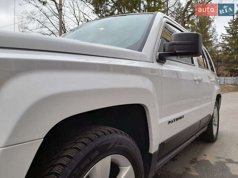 Позашляховик / Кросовер Jeep Patriot 2013 в Дніпрі