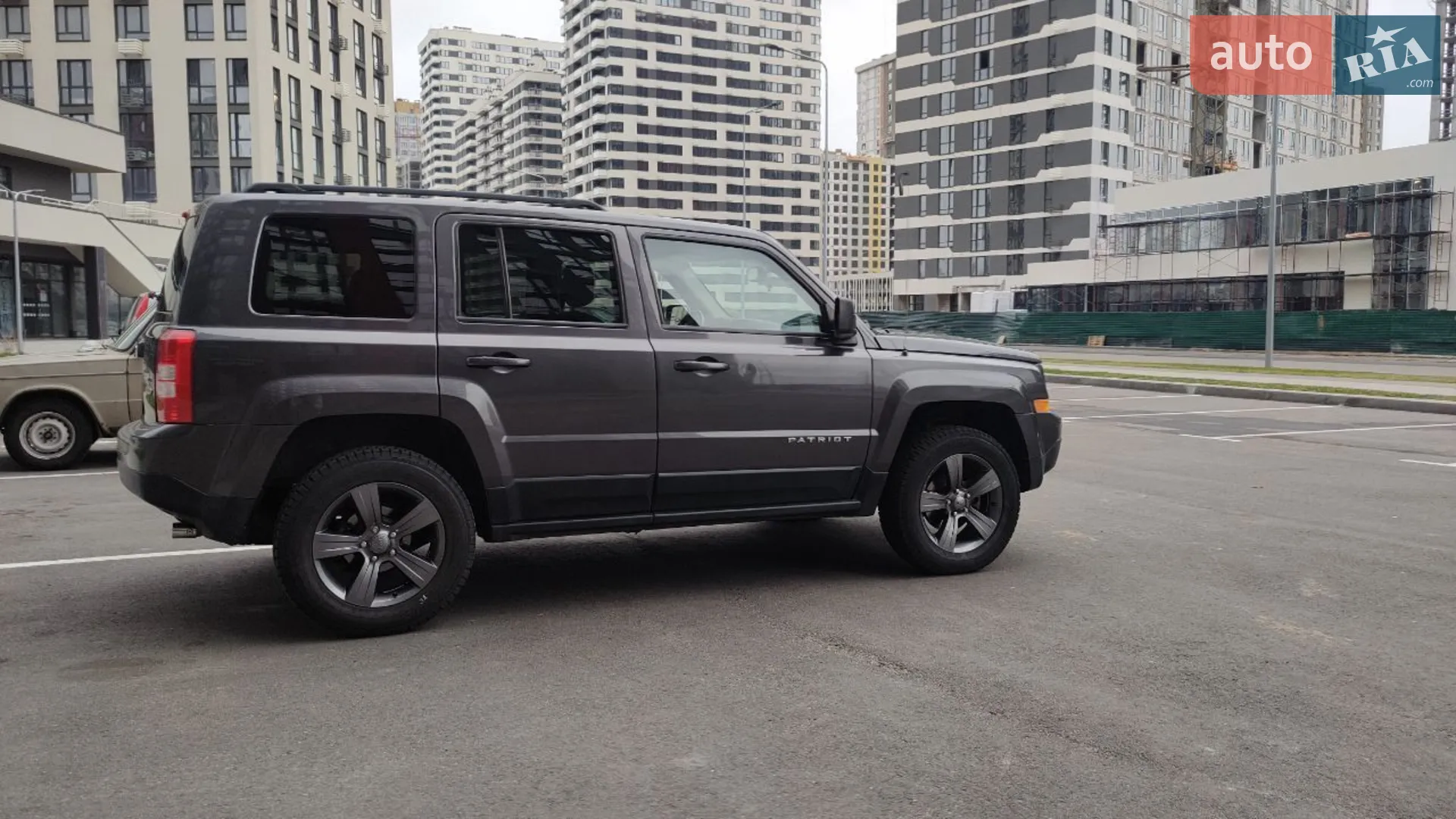 2015 Jeep Liberty (Patriot) - мініатюра 4