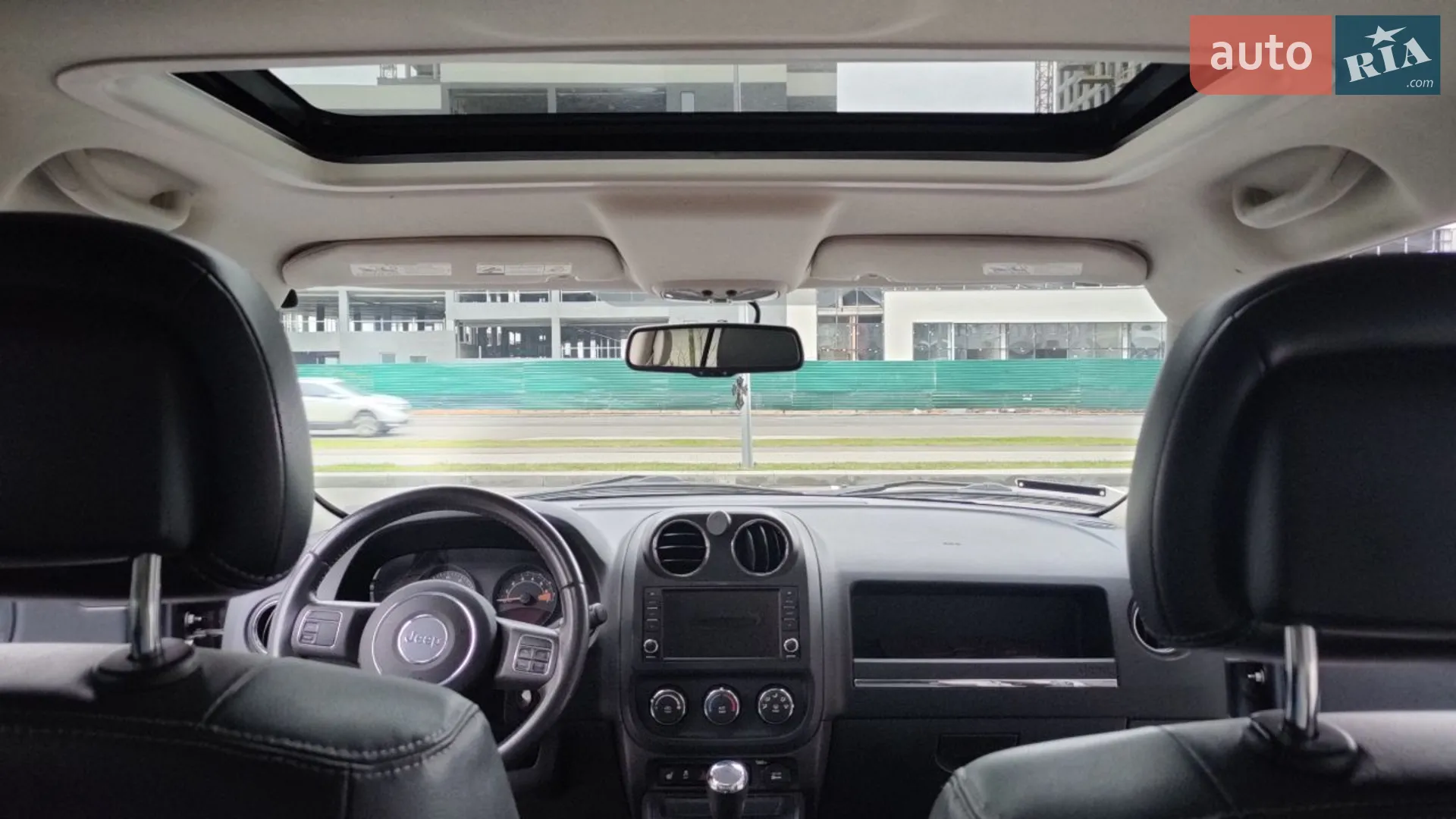 2015 Jeep Liberty (Patriot) - мініатюра 18