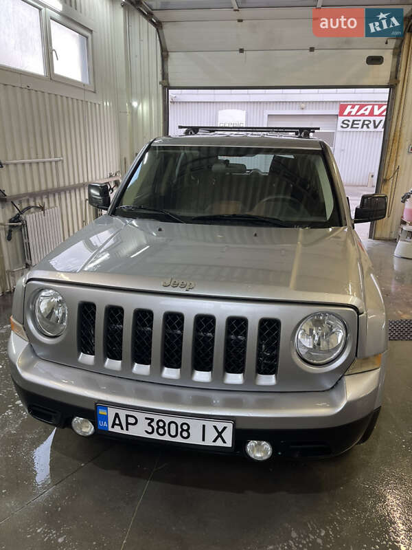 Внедорожник / Кроссовер Jeep Patriot 2014 в Запорожье