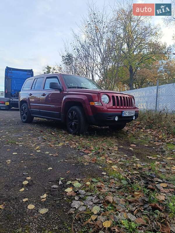Внедорожник / Кроссовер Jeep Patriot 2016 в Львове