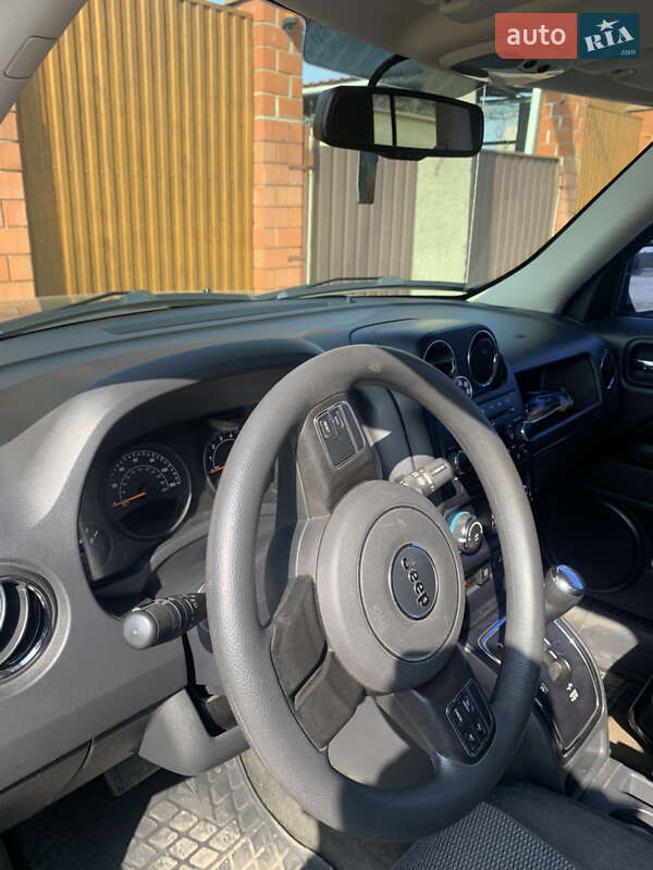 Внедорожник / Кроссовер Jeep Patriot 2015 в Никополе