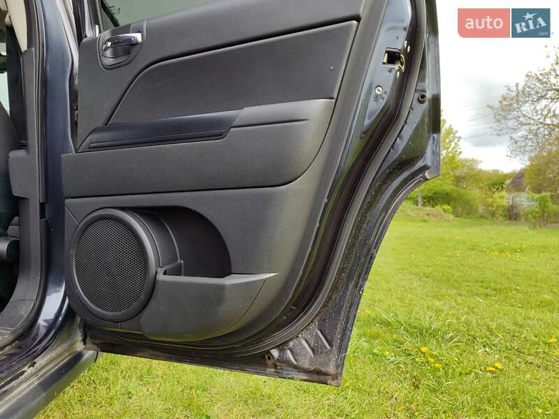 Позашляховик / Кросовер Jeep Patriot 2014 в Острозі