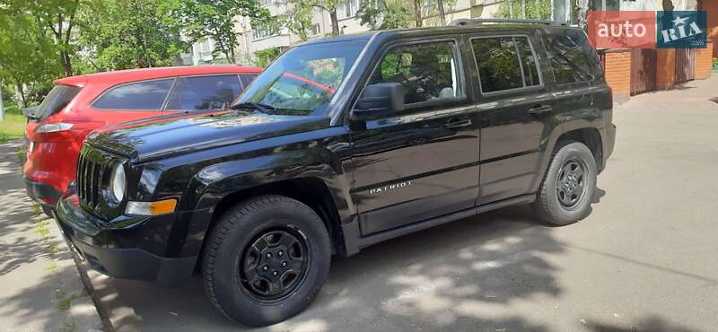 Позашляховик / Кросовер Jeep Patriot 2015 в Києві