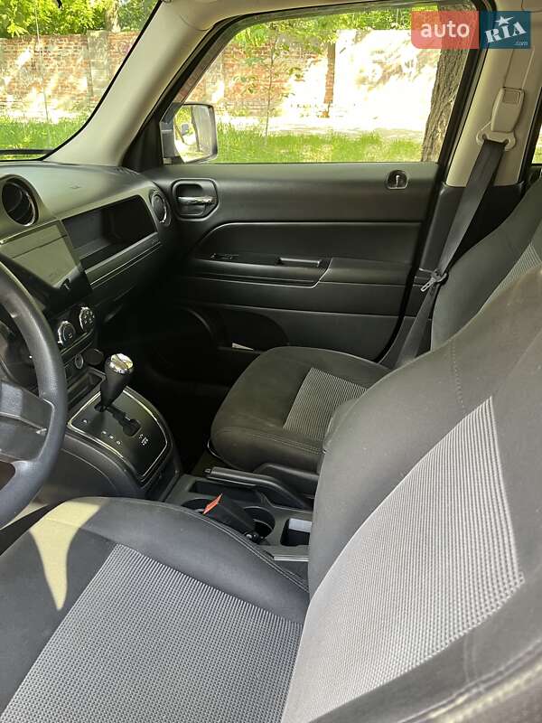Внедорожник / Кроссовер Jeep Patriot 2015 в Днепре