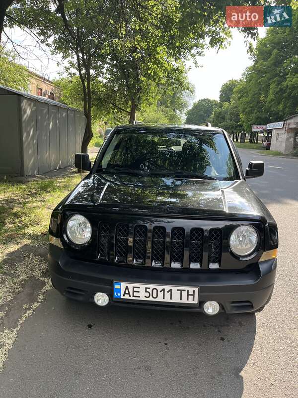 Внедорожник / Кроссовер Jeep Patriot 2015 в Днепре