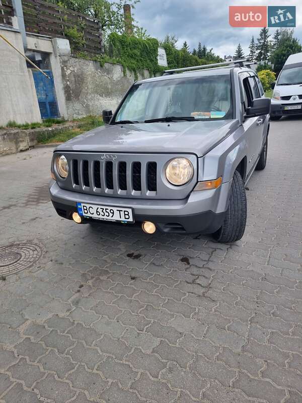 Позашляховик / Кросовер Jeep Patriot 2014 в Львові