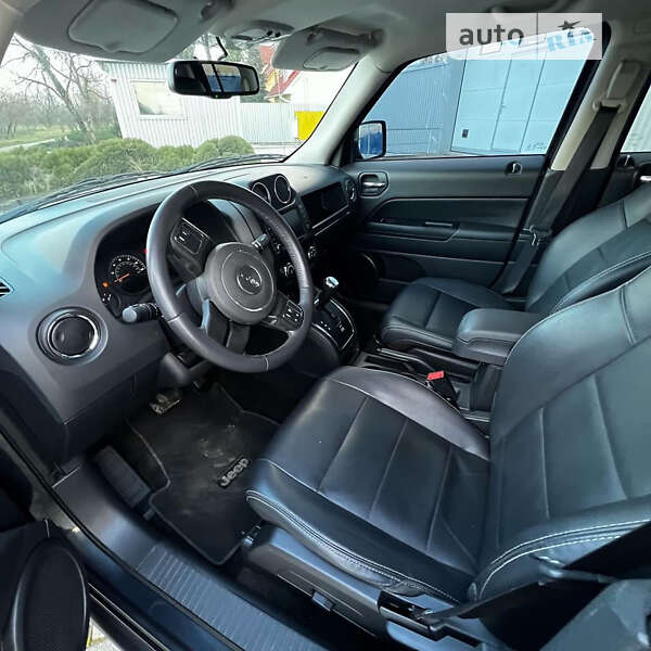 Внедорожник / Кроссовер Jeep Patriot 2015 в Ужгороде