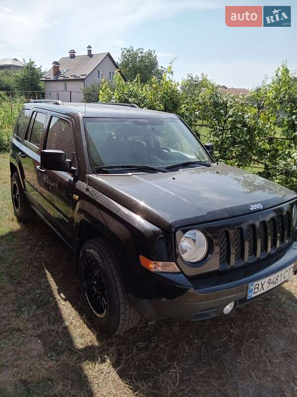 Позашляховик / Кросовер Jeep Patriot 2016 в Красилові