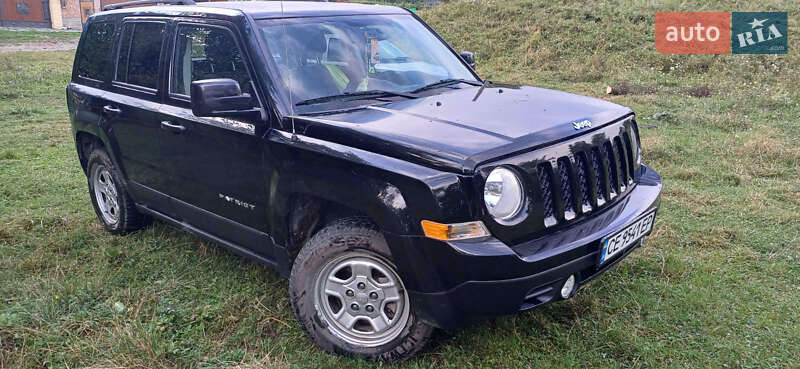 Позашляховик / Кросовер Jeep Patriot 2016 в Чернівцях