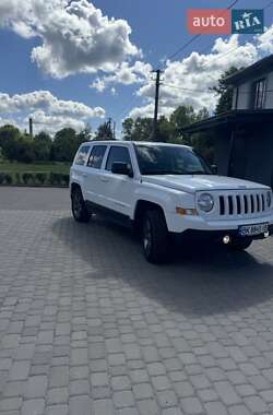 Позашляховик / Кросовер Jeep Patriot 2015 в 