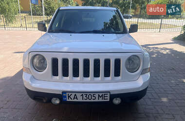 Позашляховик / Кросовер Jeep Patriot 2015 в Василькові