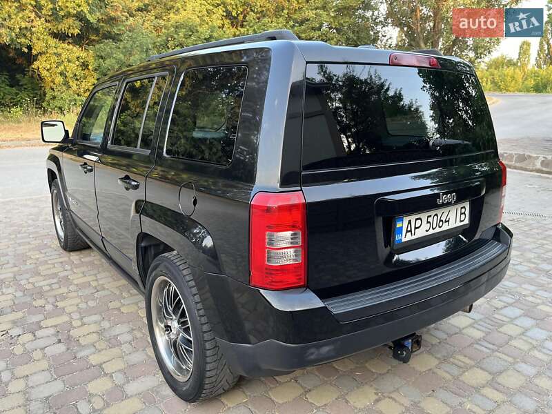 Позашляховик / Кросовер Jeep Patriot 2014 в Запоріжжі