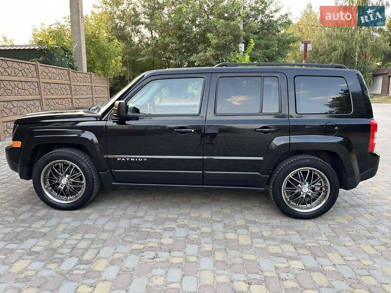 Позашляховик / Кросовер Jeep Patriot 2014 в Запоріжжі