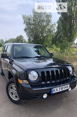 Позашляховик / Кросовер Jeep Patriot 2015 в Києві