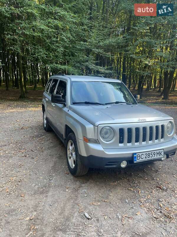 Позашляховик / Кросовер Jeep Patriot 2011 в Львові