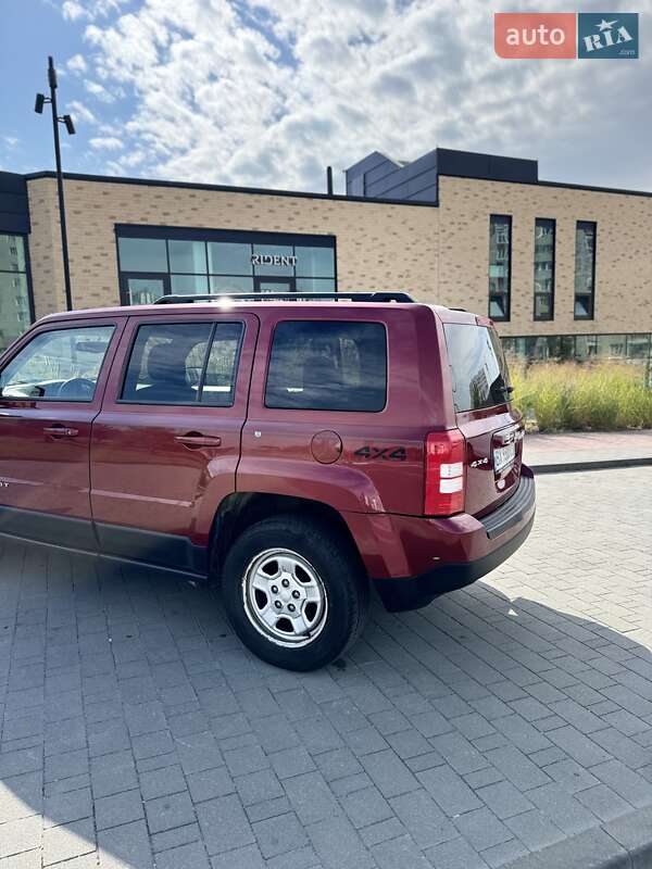 Позашляховик / Кросовер Jeep Patriot 2015 в Хмельницькому