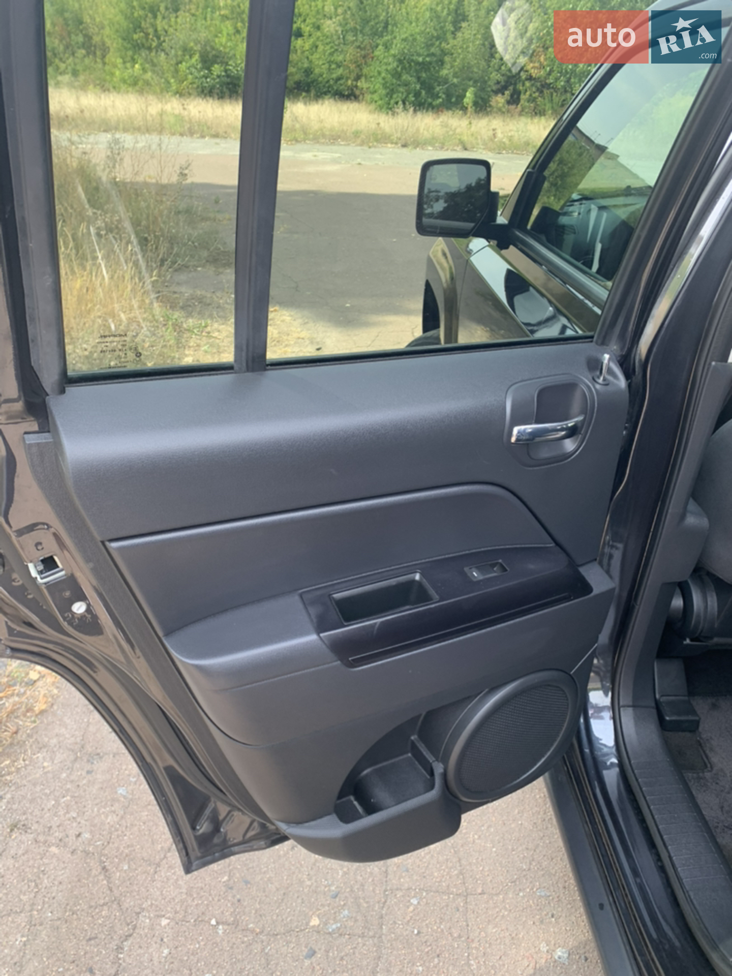 2015 Jeep Liberty (Patriot) - мініатюра 11