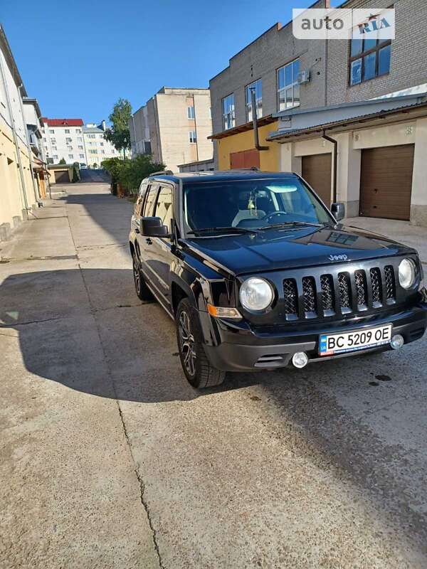 Внедорожник / Кроссовер Jeep Patriot 2016 в Самборе