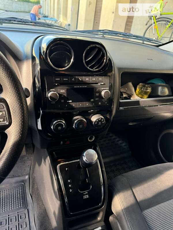 Внедорожник / Кроссовер Jeep Patriot 2016 в Самборе
