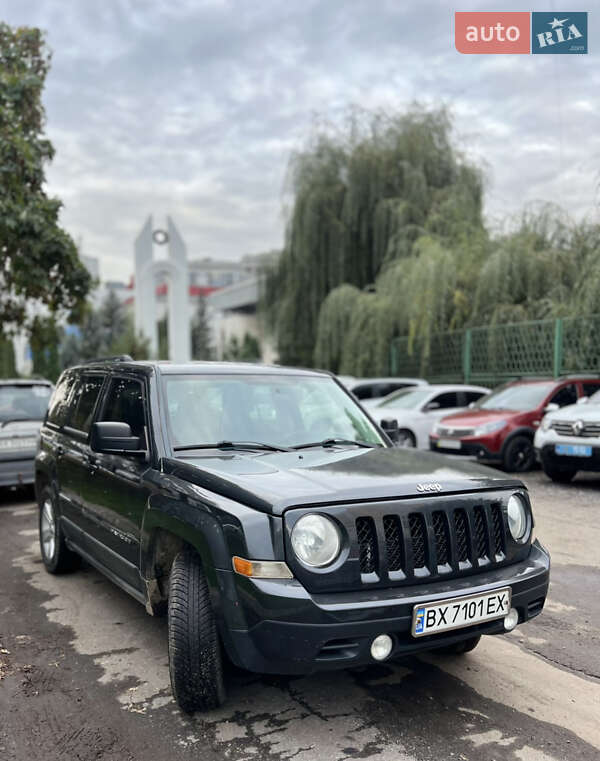 Внедорожник / Кроссовер Jeep Patriot 2010 в Хмельницком