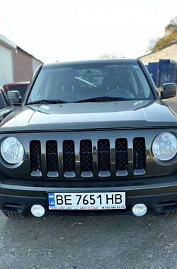 Внедорожник / Кроссовер Jeep Patriot 2015 в Николаеве