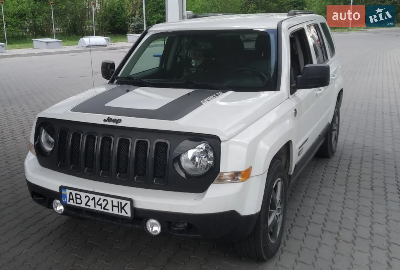 2016 Jeep Liberty (Patriot) - мініатюра 39