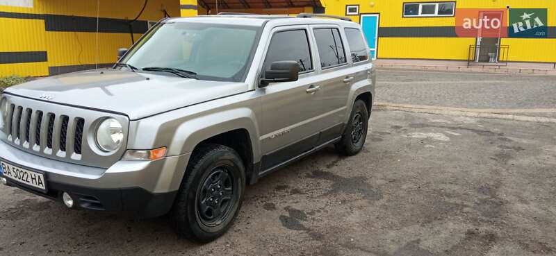 Позашляховик / Кросовер Jeep Patriot 2016 в Шепетівці